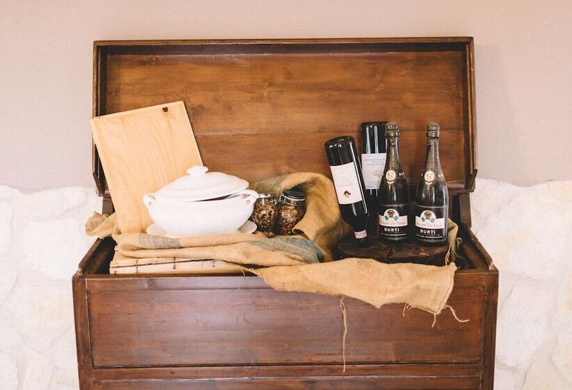 هتل Tenuta Marchesi Fezia