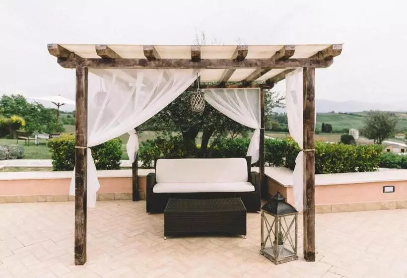 Отель Tenuta Marchesi Fezia