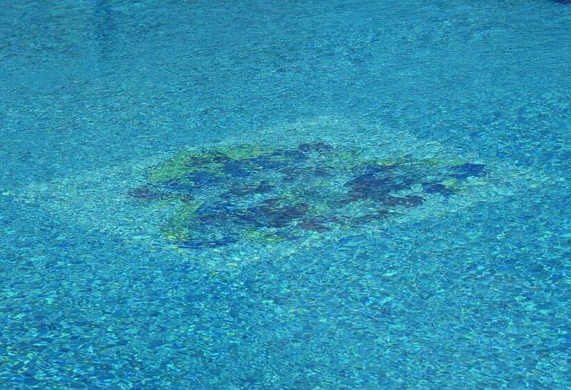 هتل Tenuta Marchesi Fezia