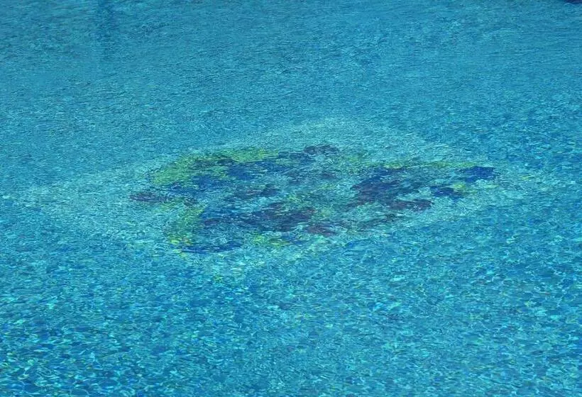 Отель Tenuta Marchesi Fezia