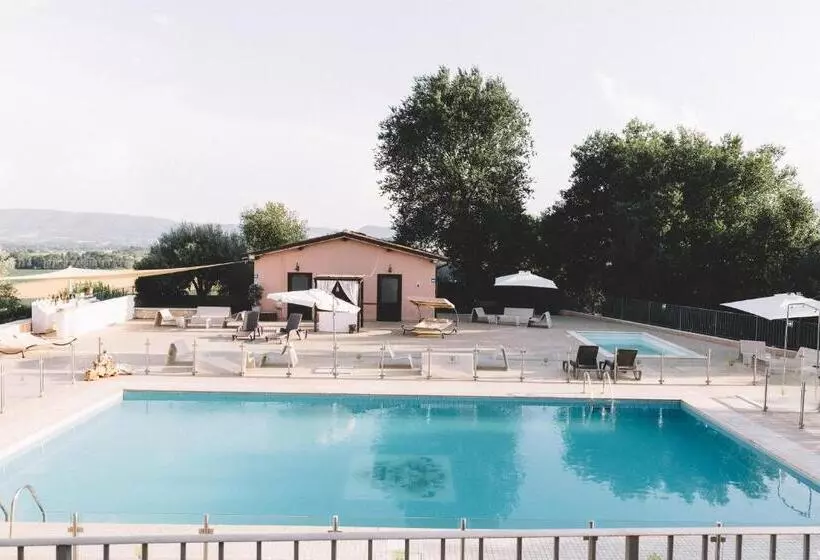 Отель Tenuta Marchesi Fezia