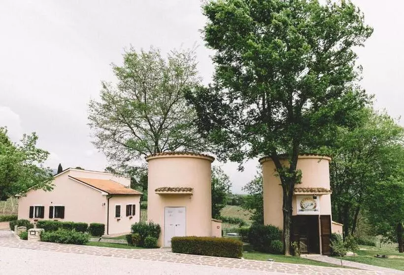 Отель Tenuta Marchesi Fezia