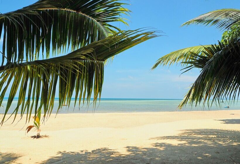 호텔 The Scenery Beach Resort