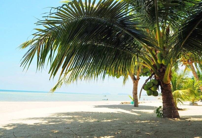 호텔 The Scenery Beach Resort