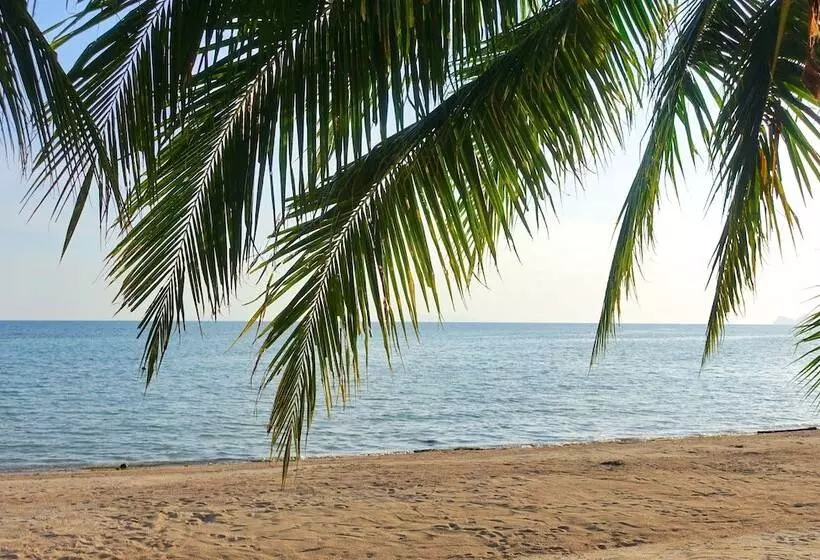 בית מלון כפרי The Scenery Beach Resort