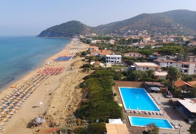 ホテル Villaggio Silvia