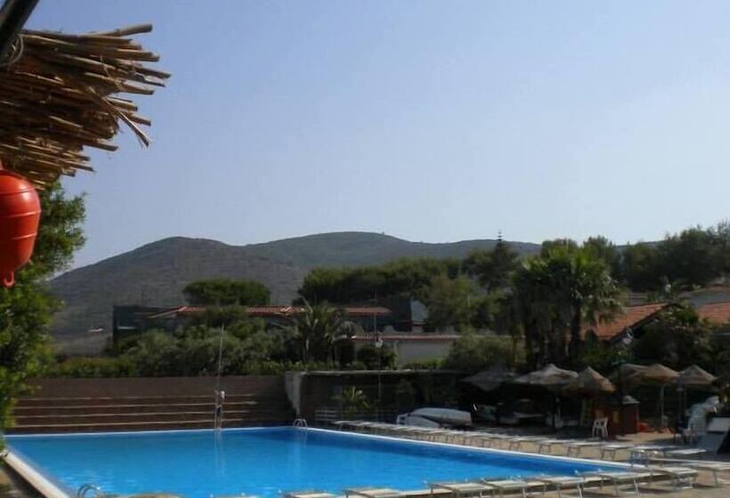 ホテル Villaggio Silvia