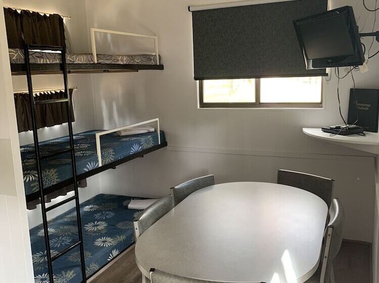 호텔 Yarrawonga Holiday Park