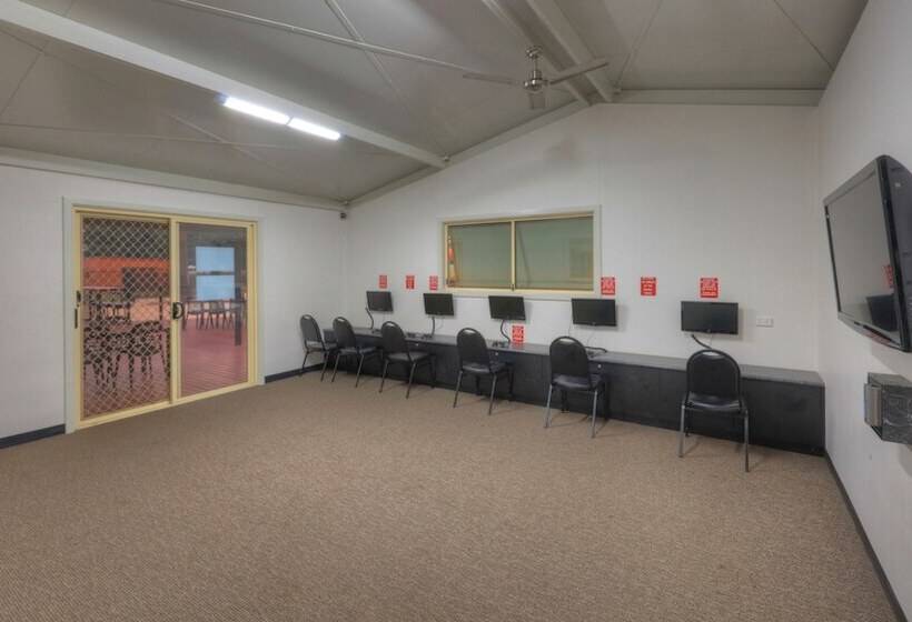 호텔 Yarrawonga Holiday Park