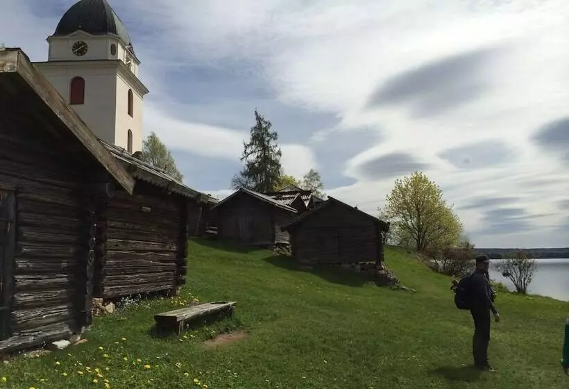 تختخواب و صبحانه Lustigsgården Boutique