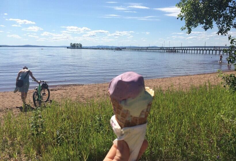 צימר Lustigsgården Boutique