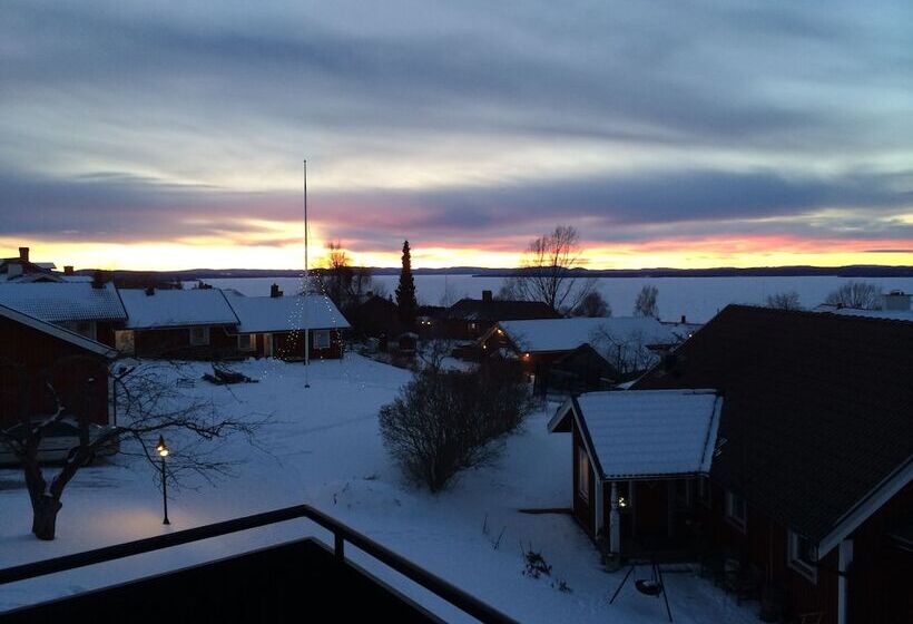 צימר Lustigsgården Boutique