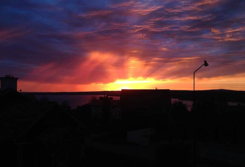 צימר Lustigsgården Boutique