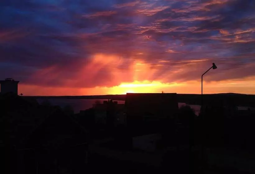 تختخواب و صبحانه Lustigsgården Boutique