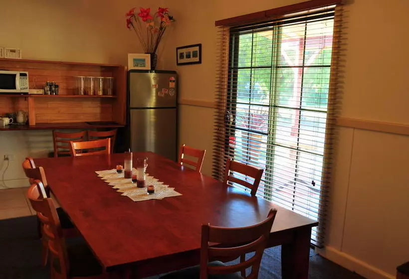 ペンション Busselton Guest House