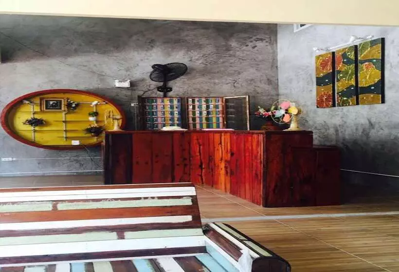 Phangan Barsay Hostel