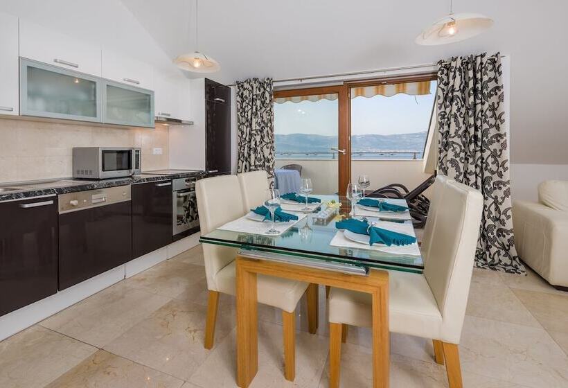 Apartament On The Wave Willa Salena