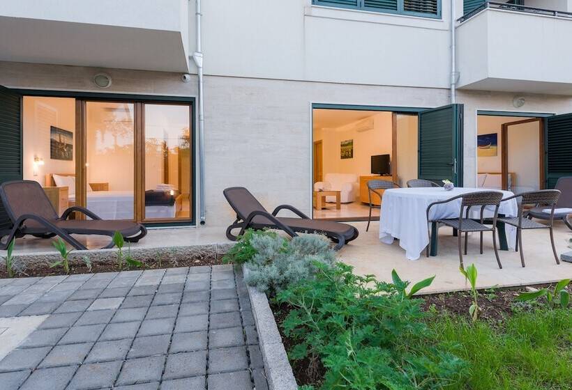 Apartament On The Wave Willa Salena