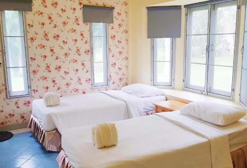 Brookside Valley Resort