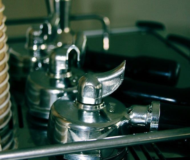 Citi Serviced Apartments And Motel