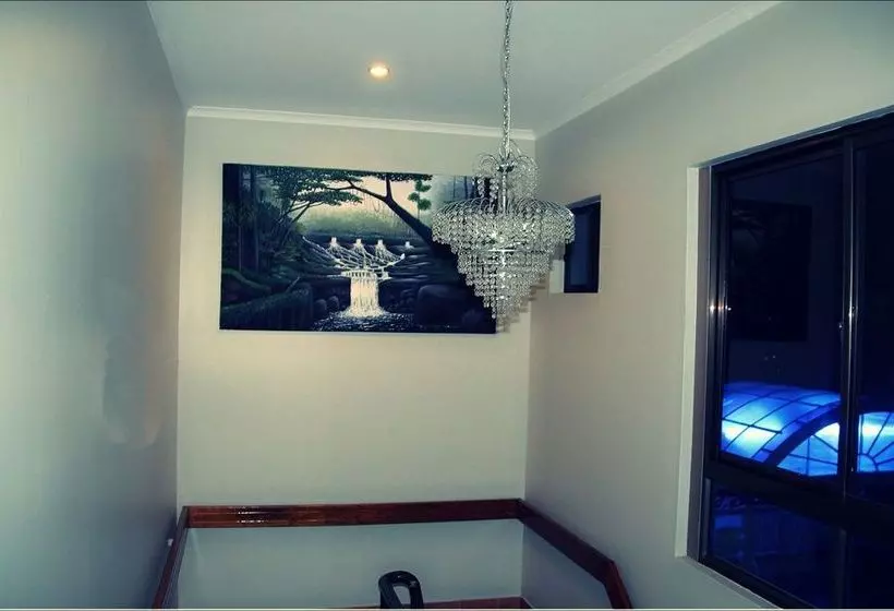 Citi Serviced Apartments And Motel