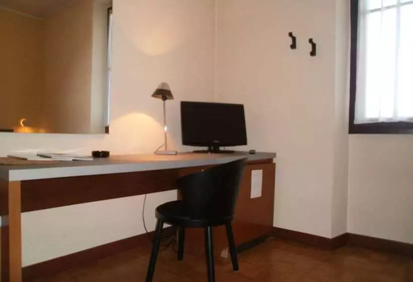 Отель Albergo Villa & Roma