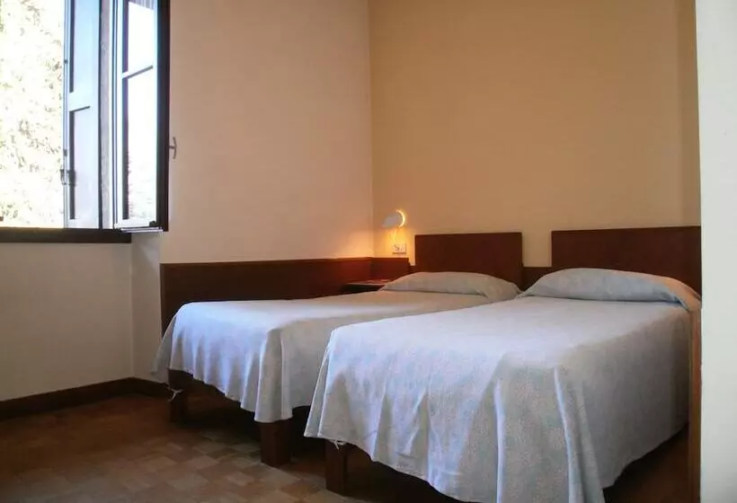 Отель Albergo Villa & Roma