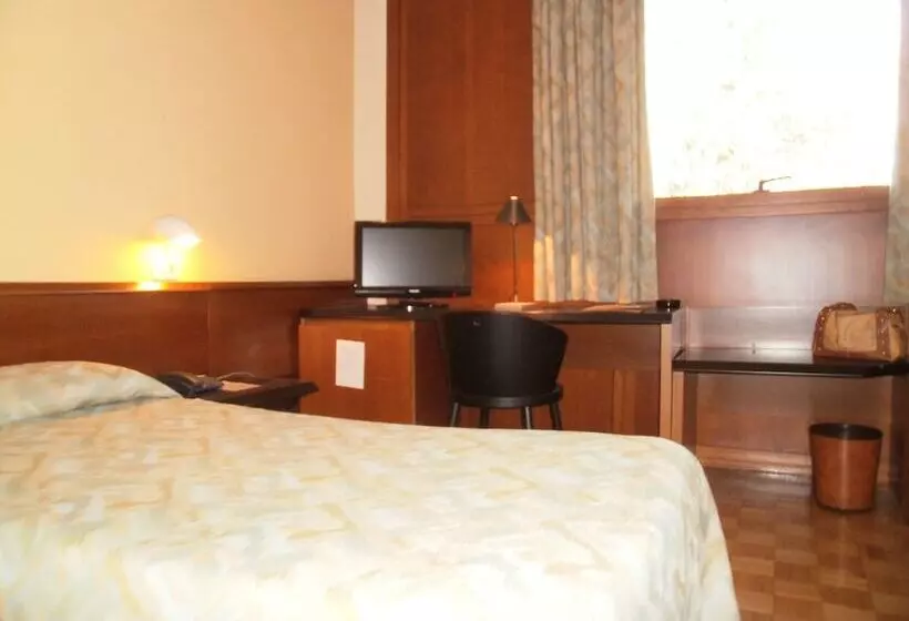 Отель Albergo Villa & Roma