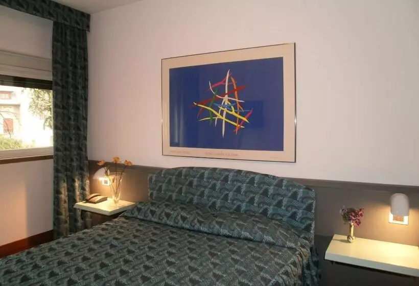 Отель Albergo Villa & Roma