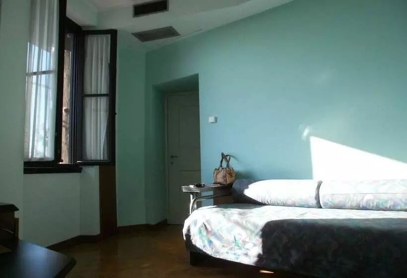 Отель Albergo Villa & Roma