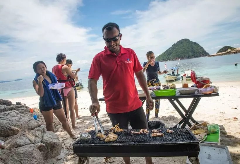 هتل Alunan Resort All Inclusive