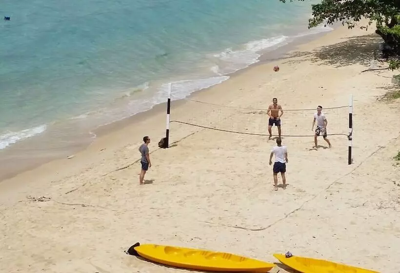 هتل Alunan Resort All Inclusive