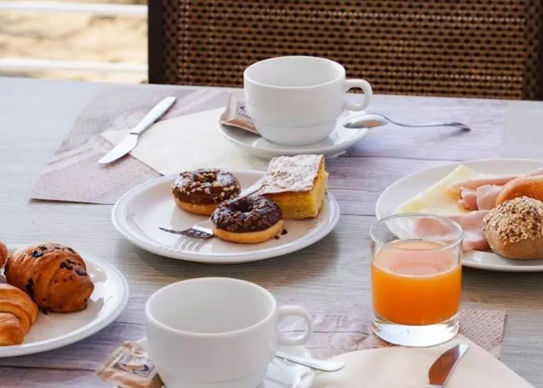 Hotelli Columbia & Ninfea