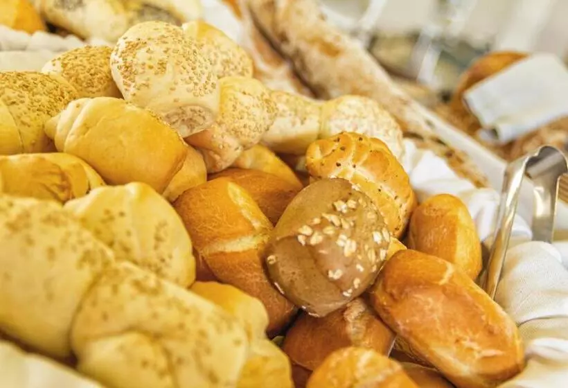 Hotelli Columbia & Ninfea