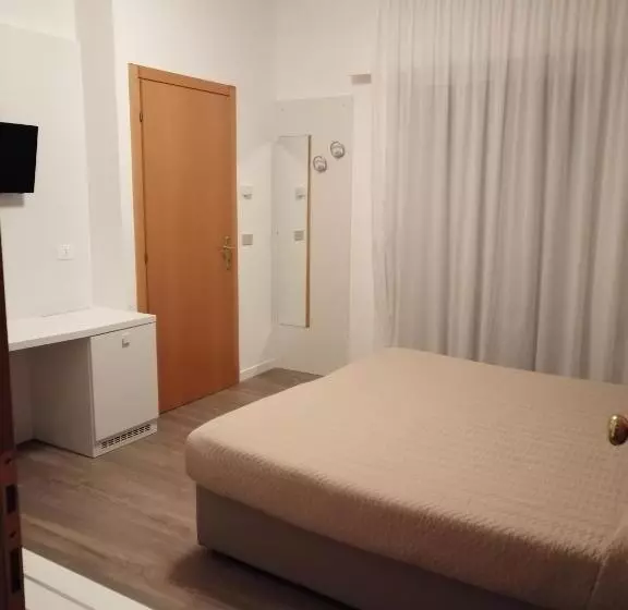 Hotelli Columbia & Ninfea