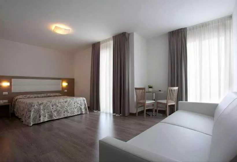 Hotelli Columbia & Ninfea