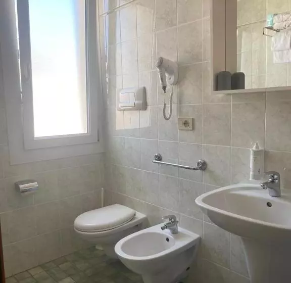 Hotelli Columbia & Ninfea