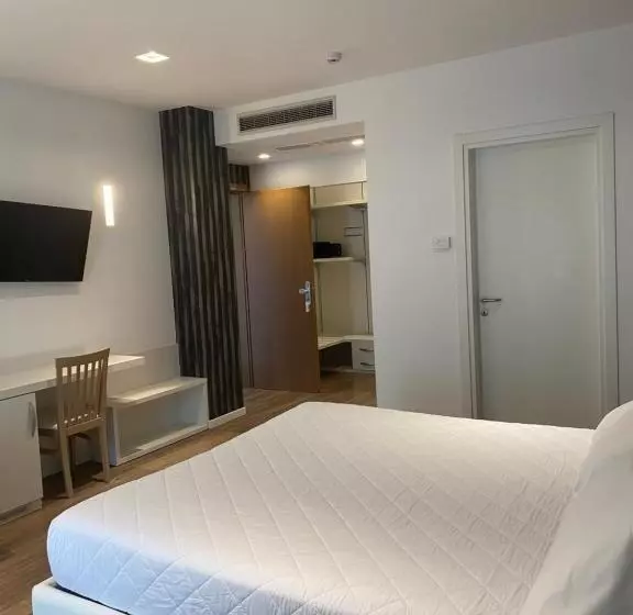 Hotelli Columbia & Ninfea