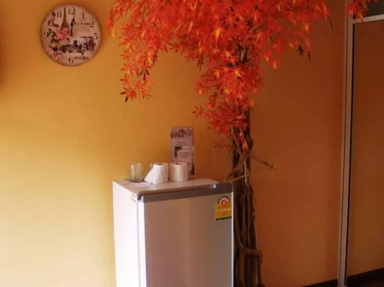 בית מלון כפרי Cowboy Farm Resort Pattaya