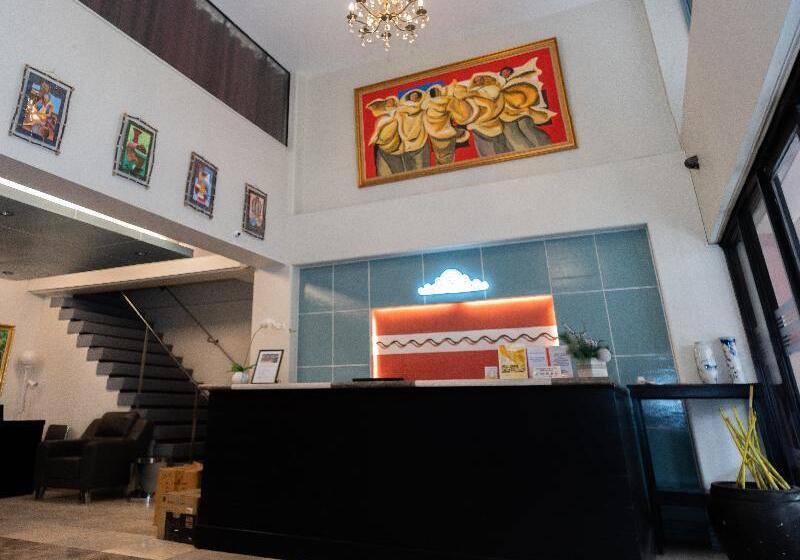 Отель Davao Royal Suites And Residences