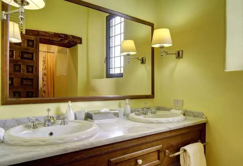 Отель Il Colombaio Di Cencio