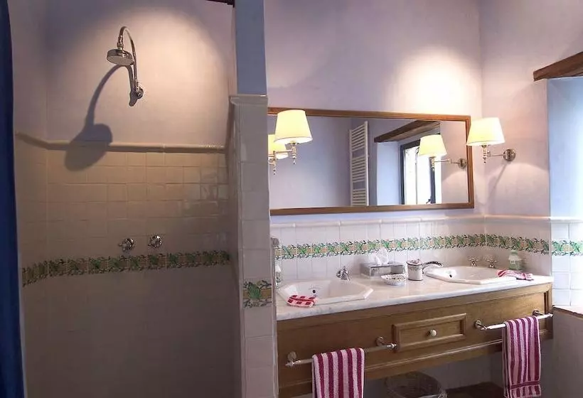 Отель Il Colombaio Di Cencio