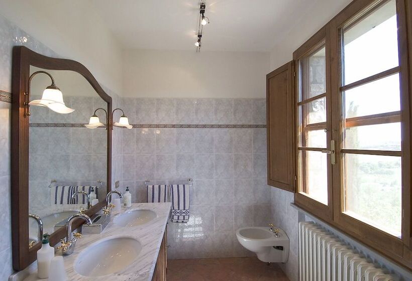 فندق Il Colombaio Di Cencio