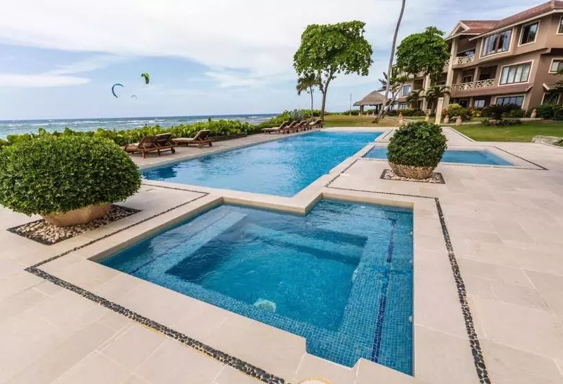 ホテル Luxury Beach Condo Cabarete