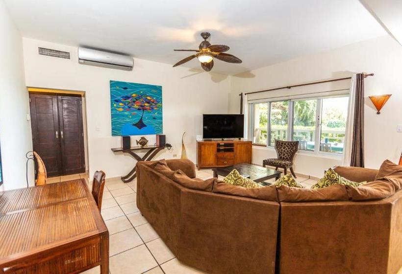 בית מלון כפרי Luxury Beach Condo Cabarete