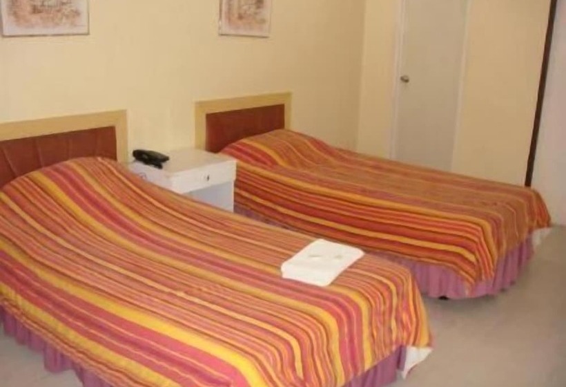 בית מלון כפרי Mactan Pension House