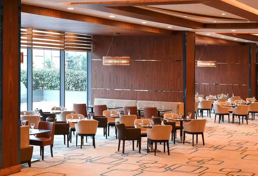 Mercure Istanbul West Hotel & Convention Center