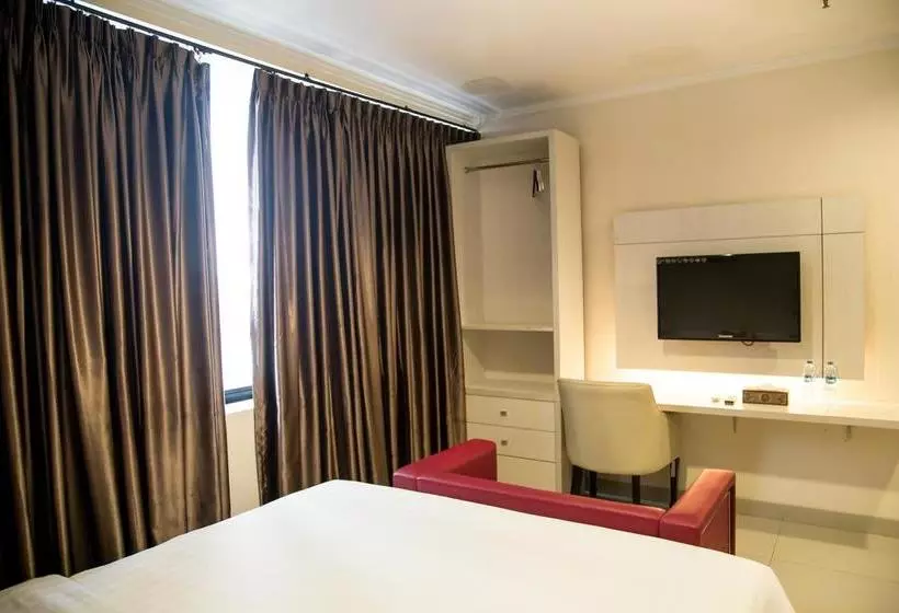 هتل Nite And Day Jakarta Roxy