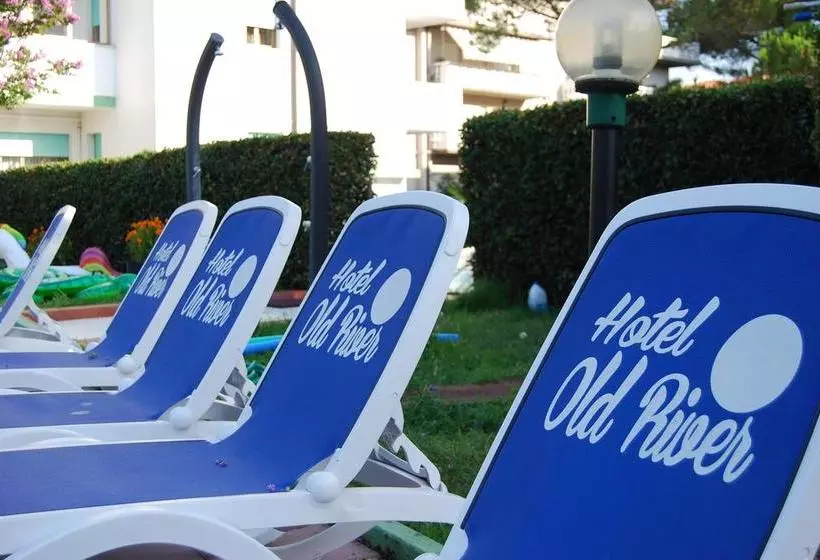 Отель Old River