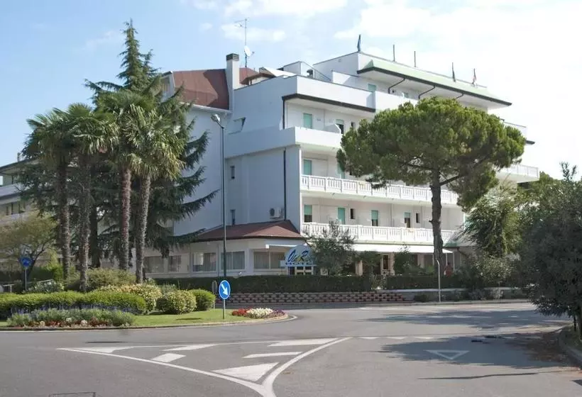 Отель Old River